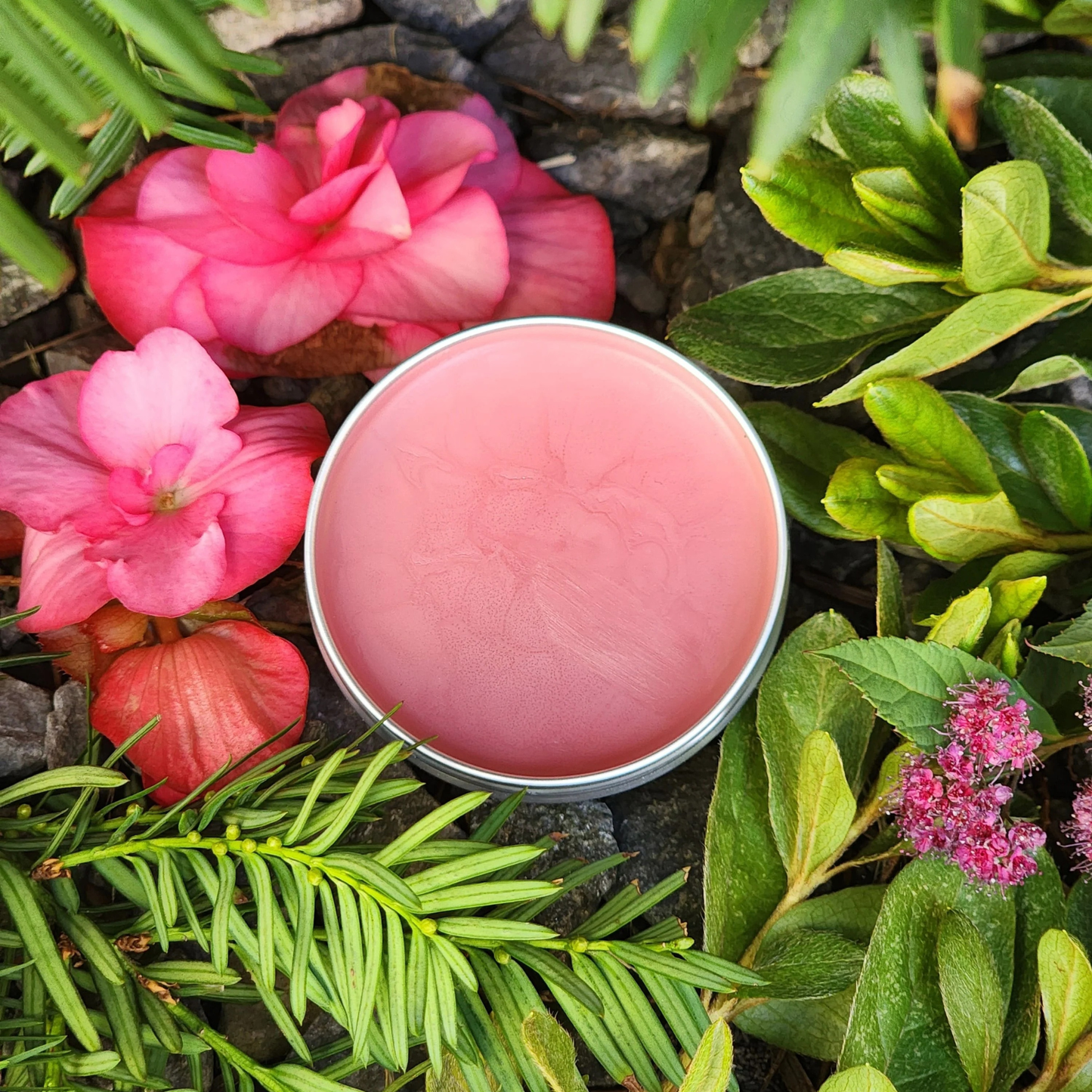 Baume miracle – Crème Apaisante pour les Articulations du Dos, des Jambes et des Pieds. Procure détente et confort.